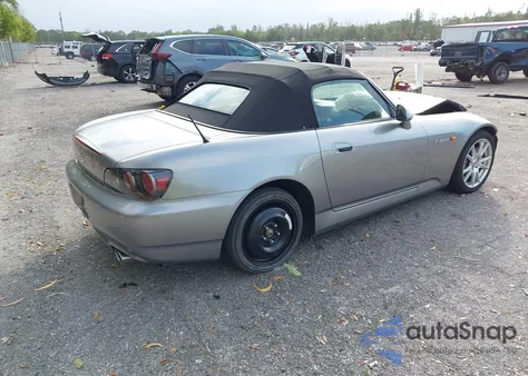 2004 Honda S2000 z USA, uszkodzony, nr VIN JHMAP21424T002946
